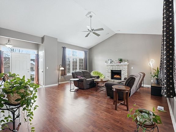 5th image of 7902 Berryhill Ct