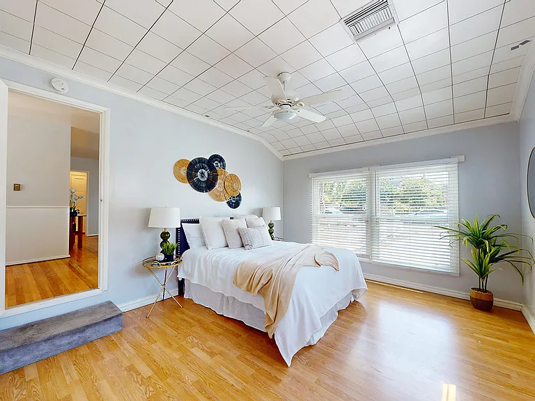 7827 Rhodes Ave — Photo 23