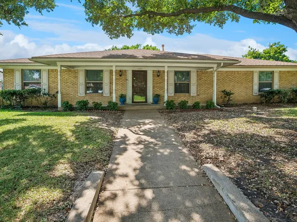 2022 Huntington Dr, Grand Prairie, TX 75051