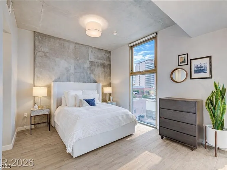 353 E Bonneville Ave #581 — Photo 12