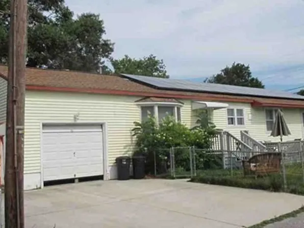 100 W Bates Ave, Villas, NJ 08251