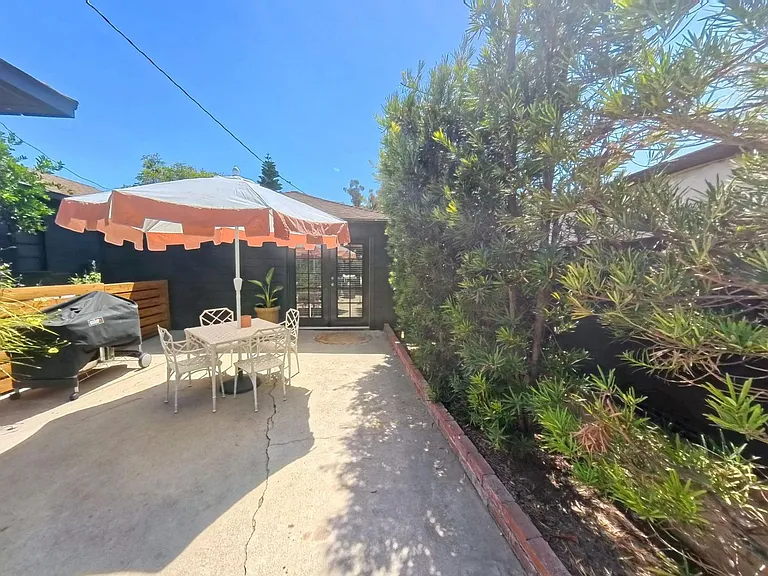 630 Beverly Dr — Photo 3