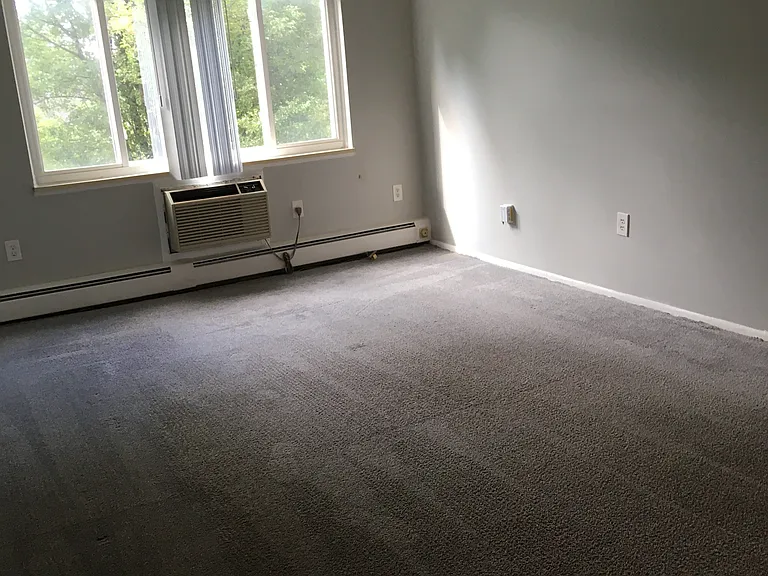 Valley York Apartments — Photo 54