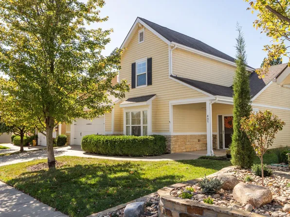 407 N Olivia Ave, Lawrence, KS 66049