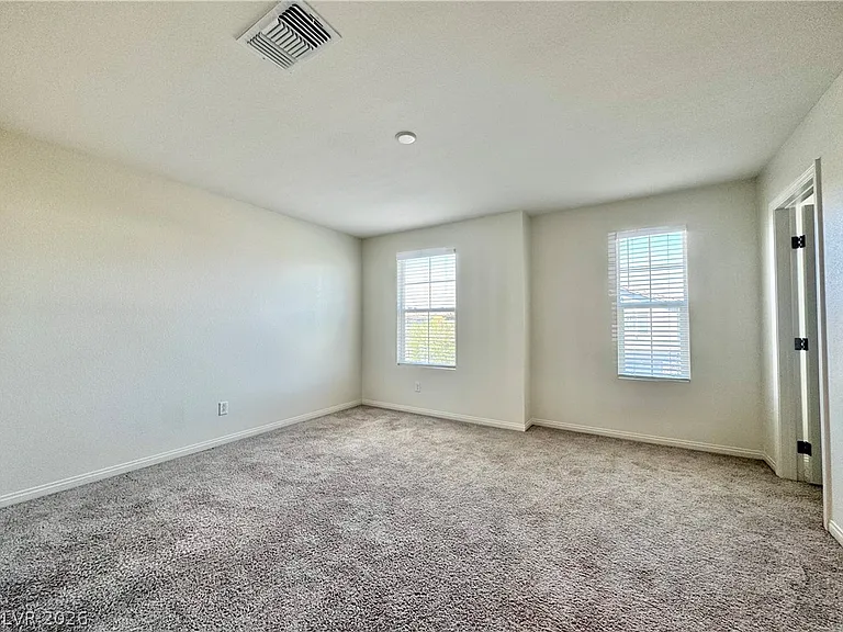 4258 Tarim St — Photo 60
