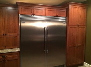 600 Bloomer Rd, Rochester, MI 48307