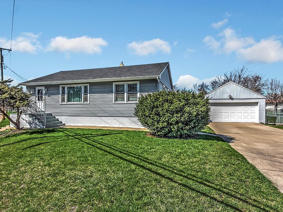 1st image of 3715 Orchard Dr