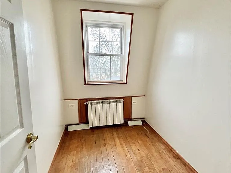 210 Union Ave — Photo 12