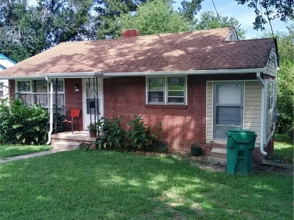 811 McKenzie St, Petersburg, VA 23803