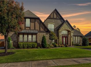 2708 Warwick Pl, Edmond, OK 73013