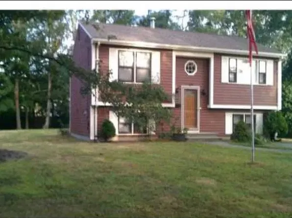 39 Sachem Rd, Riverside, RI 02915