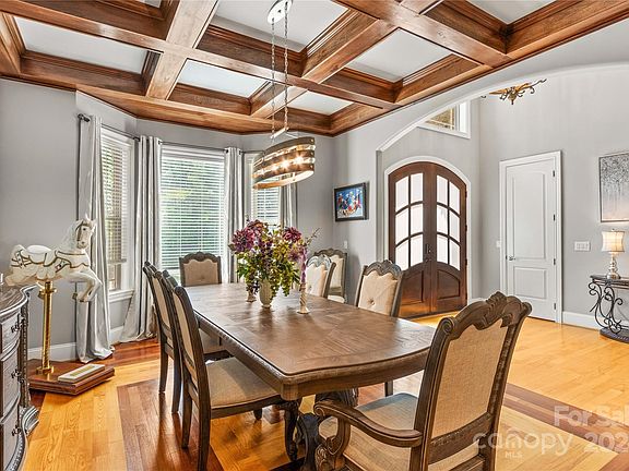4th image of 106 Liva Ln
