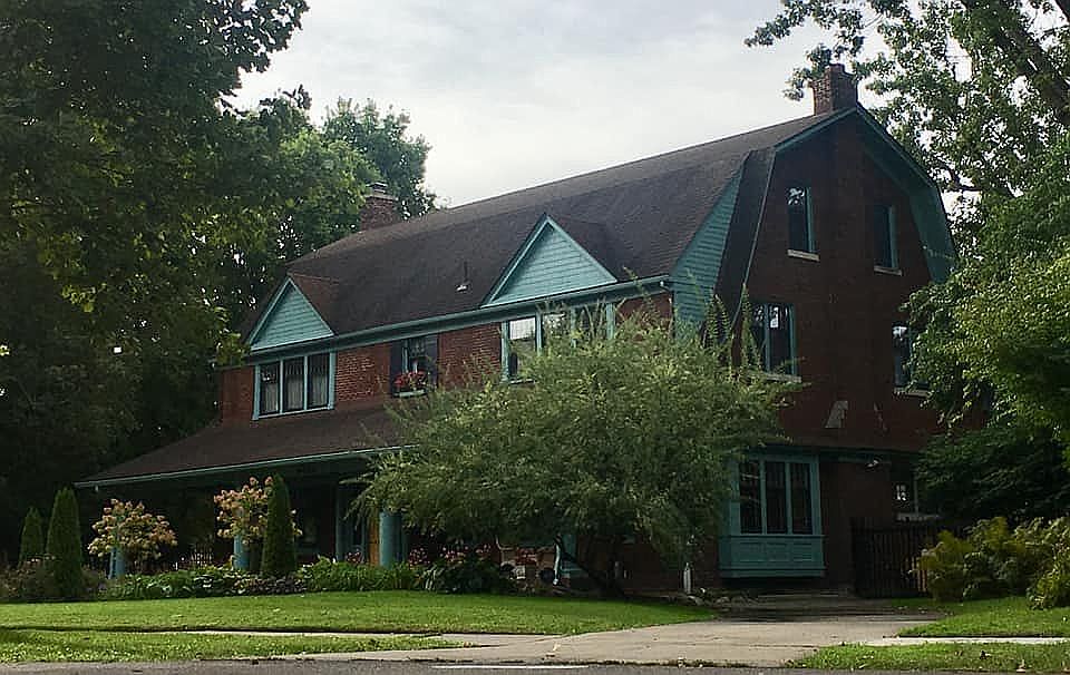 1st image of 1405 Balmoral Dr