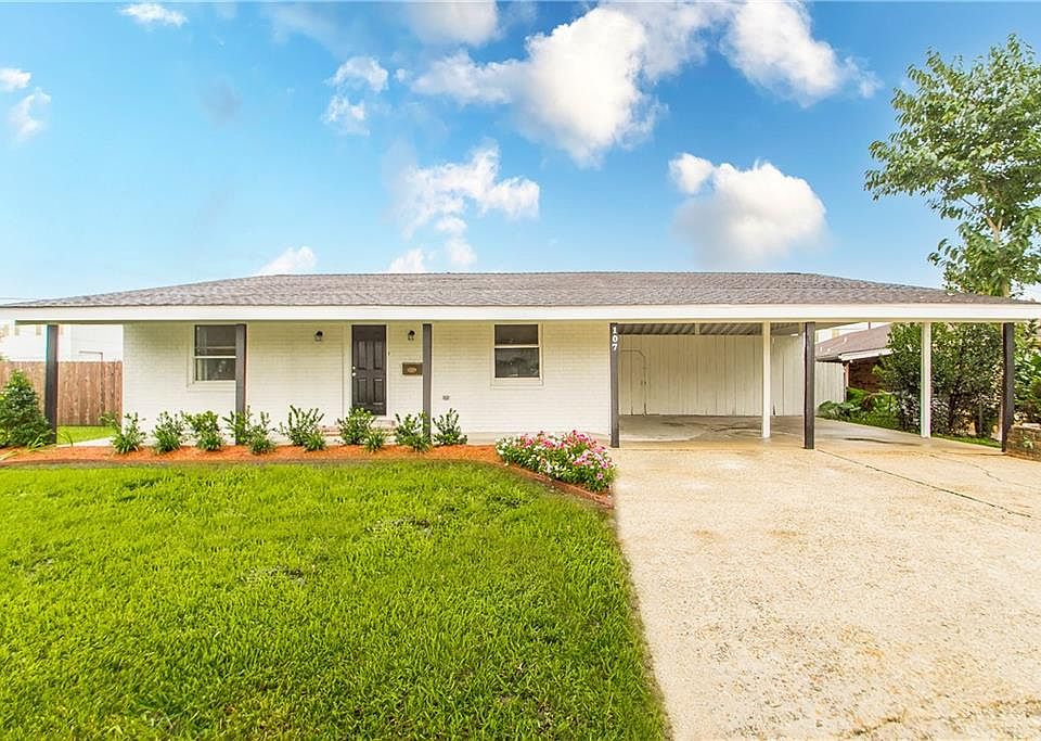 1st image of 107 Beta St