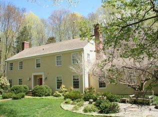 11 Red Oak Ln, Ridgefield, CT 06877