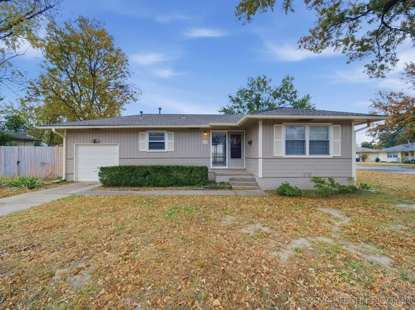 2419 S Oswego Ave, Tulsa, OK 74114