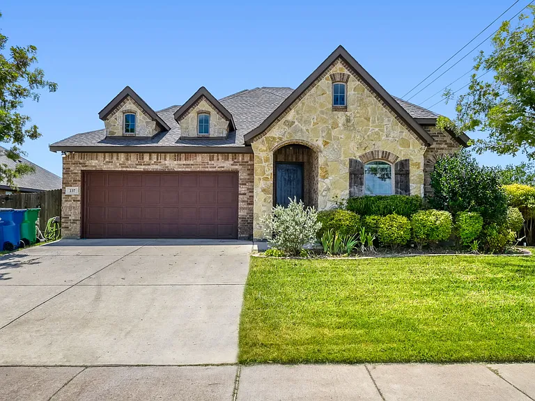 237 Frontier Dr — Photo 12