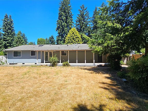 2nd image of 1041 Pacific Park Drive SE