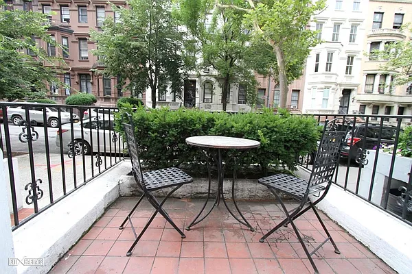 Rented by Citi Habitats | media 21