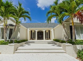 2700 Treasure Ln, Naples, FL 34102