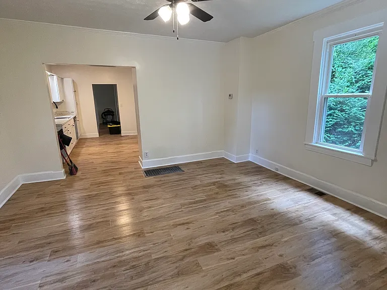 141 Belle Ave — Photo 10