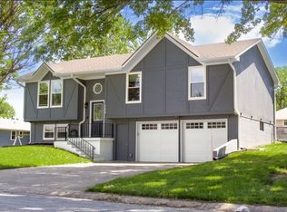 708 Cantebury Dr, Warrensburg, MO 64093