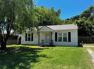 208 S Ruth Ave, Shawnee, OK 74801