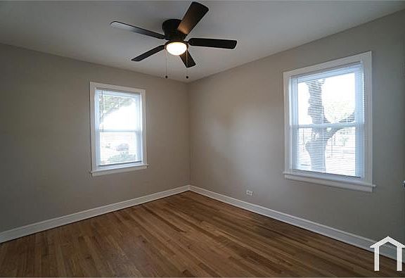 4th image of 9858 S Drexel Ave