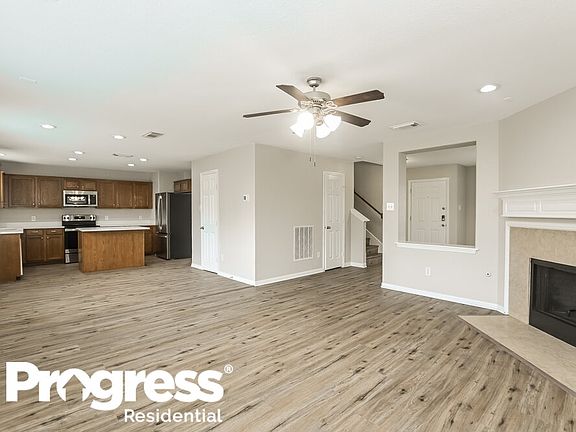 5th image of 2226 Summit Meadow Dr