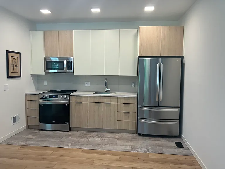 2048 Arbor Ln — Photo 18