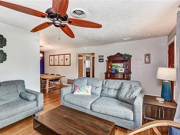 2nd image of 732 Lindley Blvd