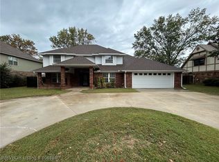 8813 Canterbury Cv, Fort Smith, AR 72903