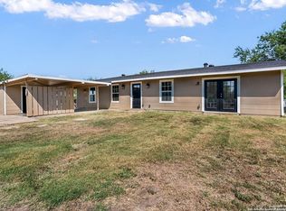 111 Hidden Valley Dr, San Antonio, TX 78227