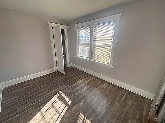 5th image of 967 E 94th St #1