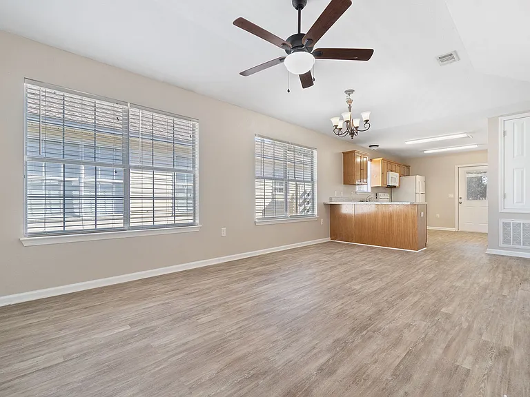 4454 Nobility Ct — Photo 3