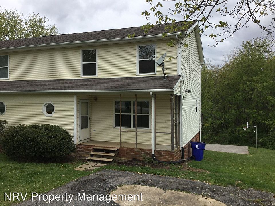 1st image of 585 Kamran Dr NW