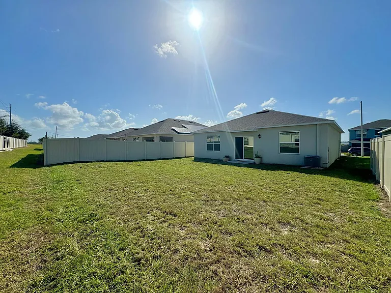 177 Sofia Ln — Photo 33
