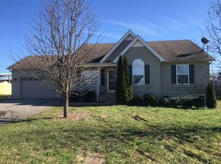 552 Winning Dr, Columbia, TN 38401