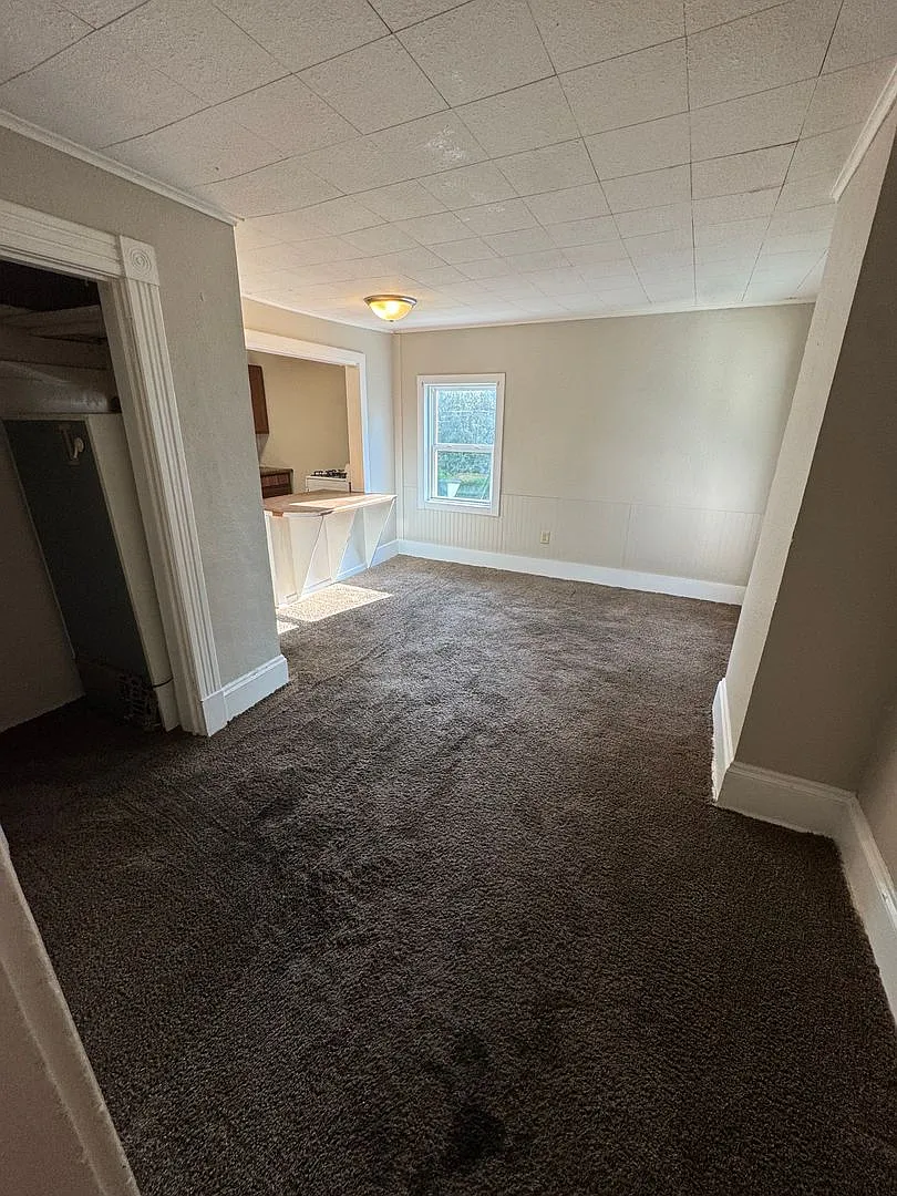 810 South 17th Street — Photo 2