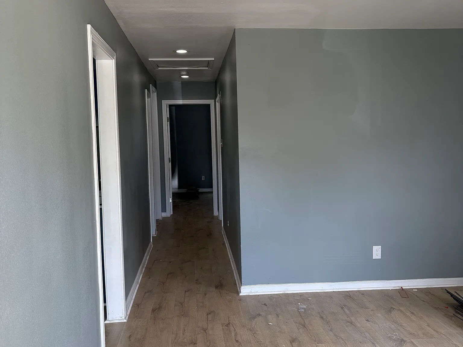 2 bed, 1000 sqft, $1,300 — Photo 4