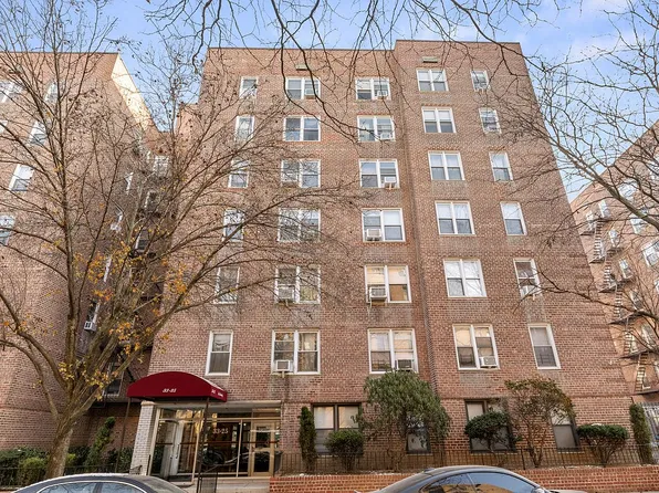 33-25 92nd St APT 2A, Jackson Heights, NY 11372