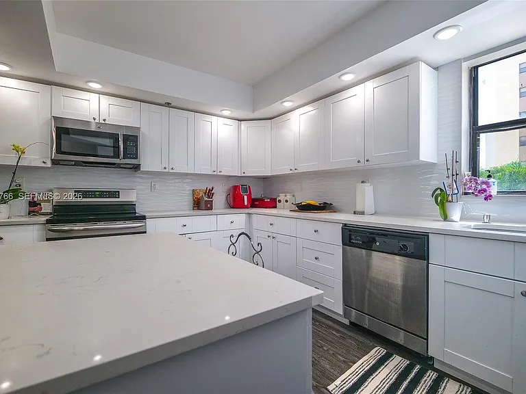 7200 Radice Ct #309 — Photo 14