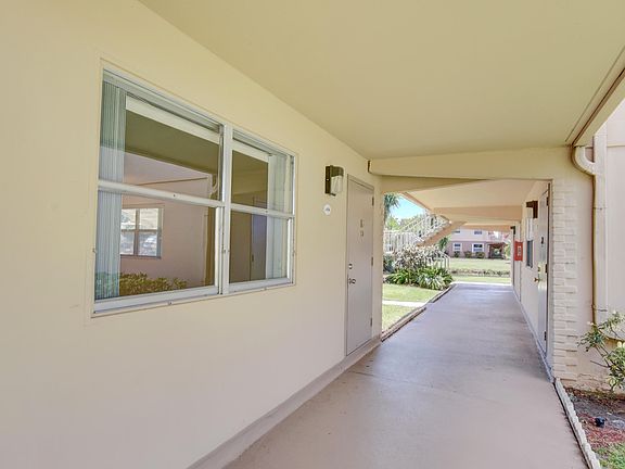 5th image of 454 Monaco Park #J