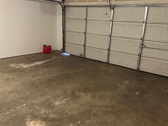 2nd image of 1886 N Pine Valley Dr