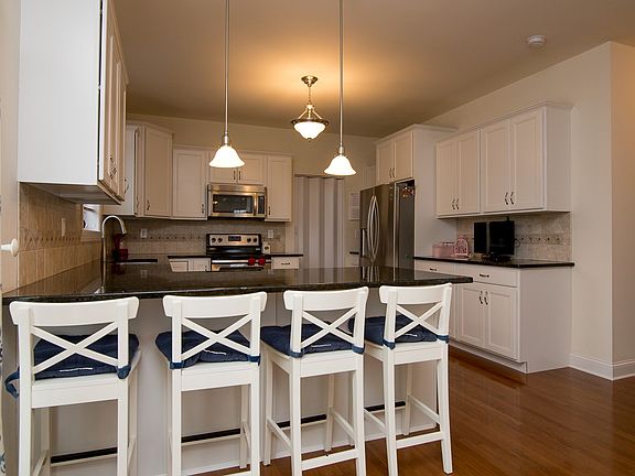 5th image of 44 Forestbrook Dr