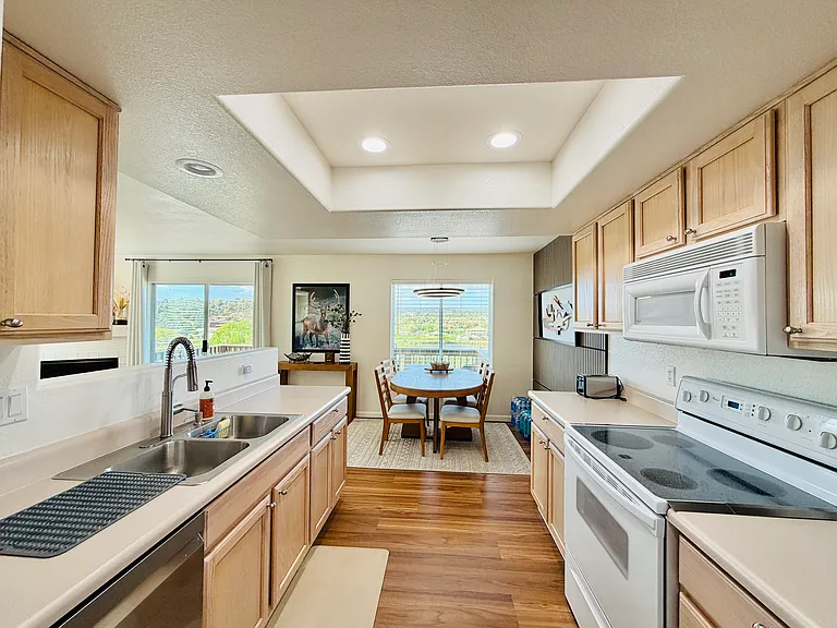 955 W Ensenada Ln — Photo 9