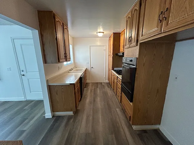 4584 Olive St — Photo 11