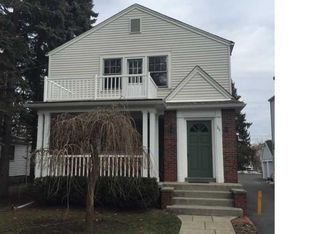 143 Park Dr, Williamsville, NY 14221