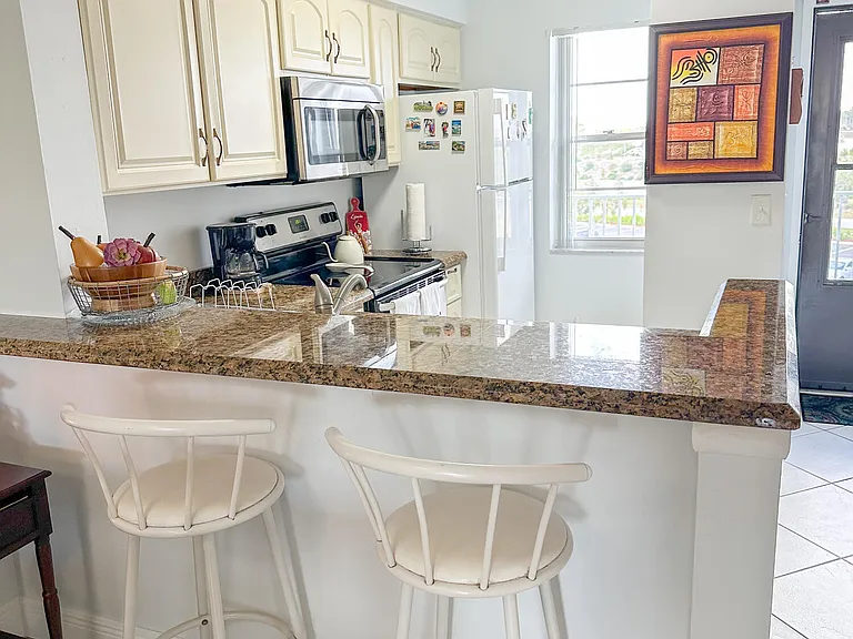 2222 N Cypress Bend Dr #403 — Photo 6