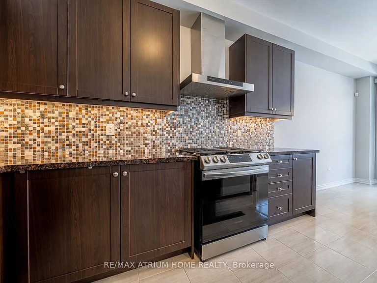 109 Wesmina Ave — Photo 2